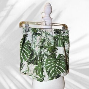 Tahari Shorts Sz S  100% Linen Green Leaf Palm Print Tropical Beach Vacay Summer